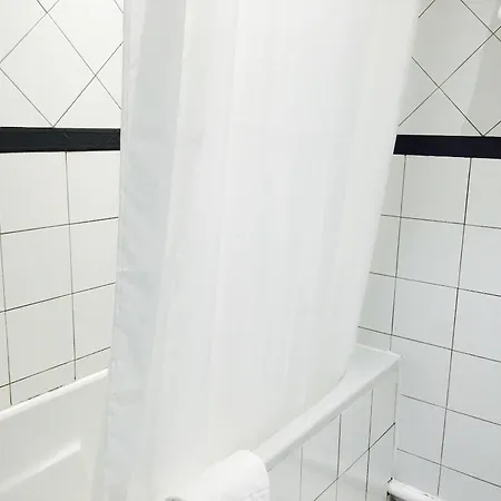 Le Capitole Otel 2*