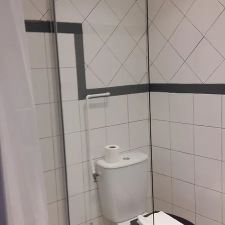 Otel Le Capitole 2*