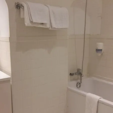 Le Capitole Otel 2*